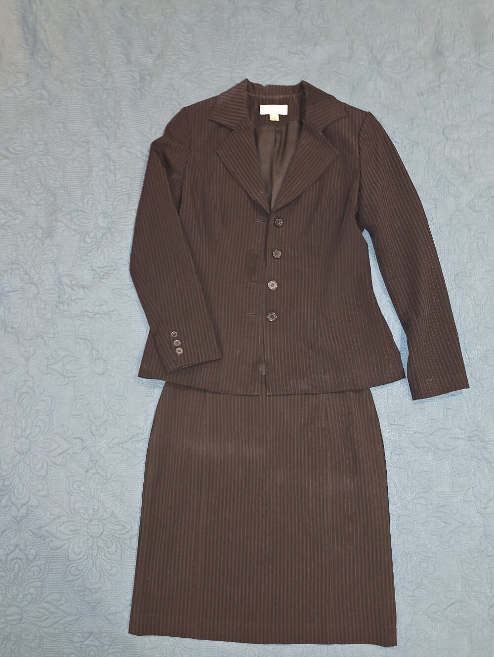 Lena Gabrielle New York Black Pinstripe Skirt Suit Set Sz 6
